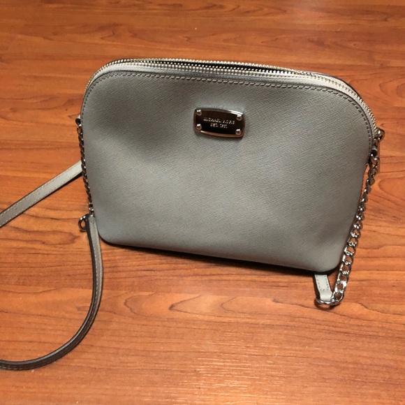 Micheal Kors Purse - Picture 2 of 3